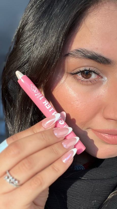 هایلایتر مدادی پیچی سفید Warda beauty